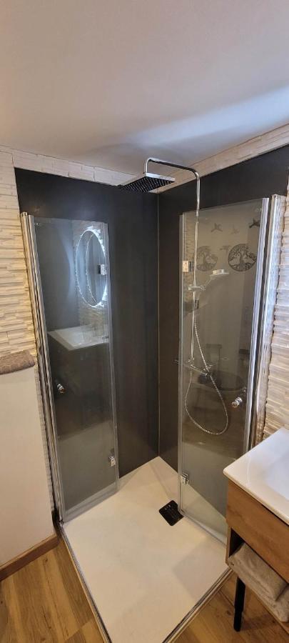 Appartement Chaleureux Avec Parking Gratuit Vandœuvre-lès-Nancy