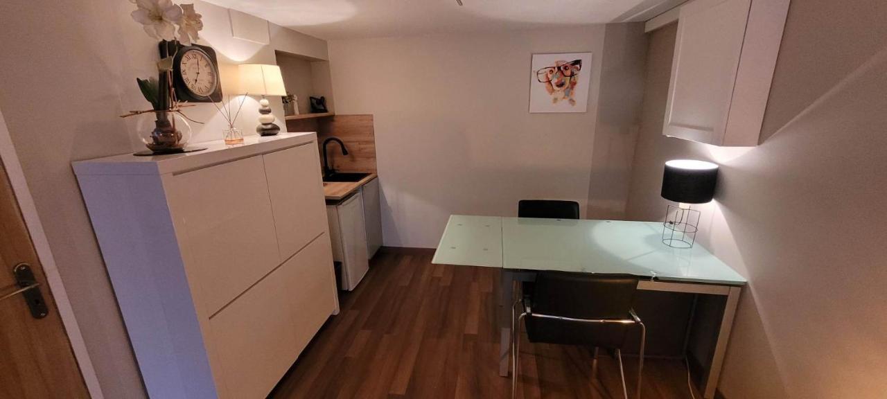 Appartement Chaleureux Avec Parking Gratuit Vandœuvre-lès-Nancy